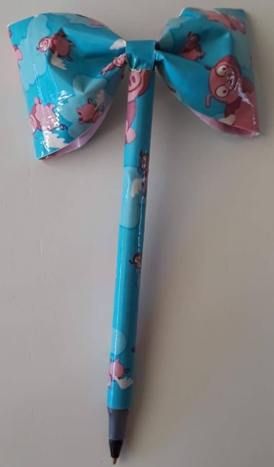 Flying Pigs Duct Tape Bow Pen