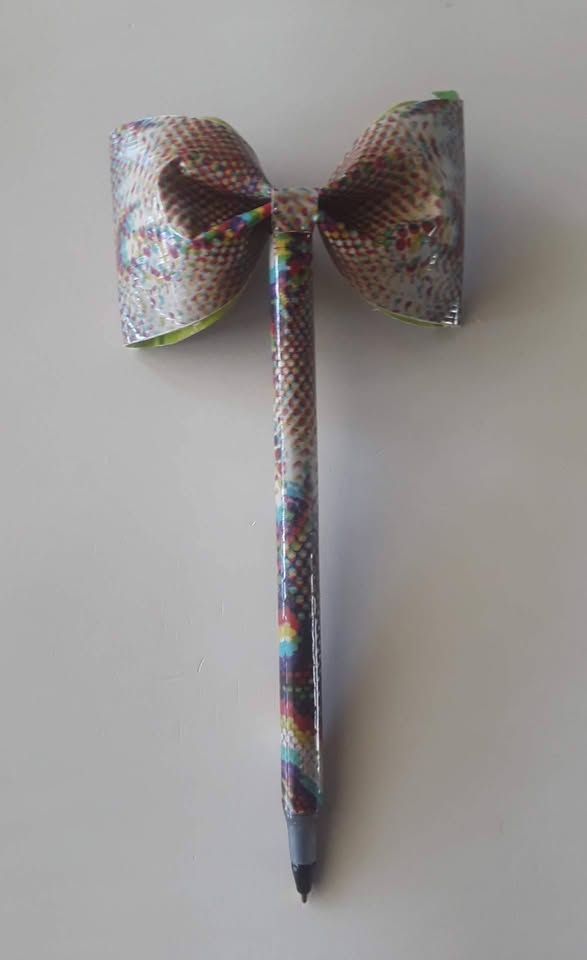 Techno Skin Snake Skin Look Duct Tape Bow Pen